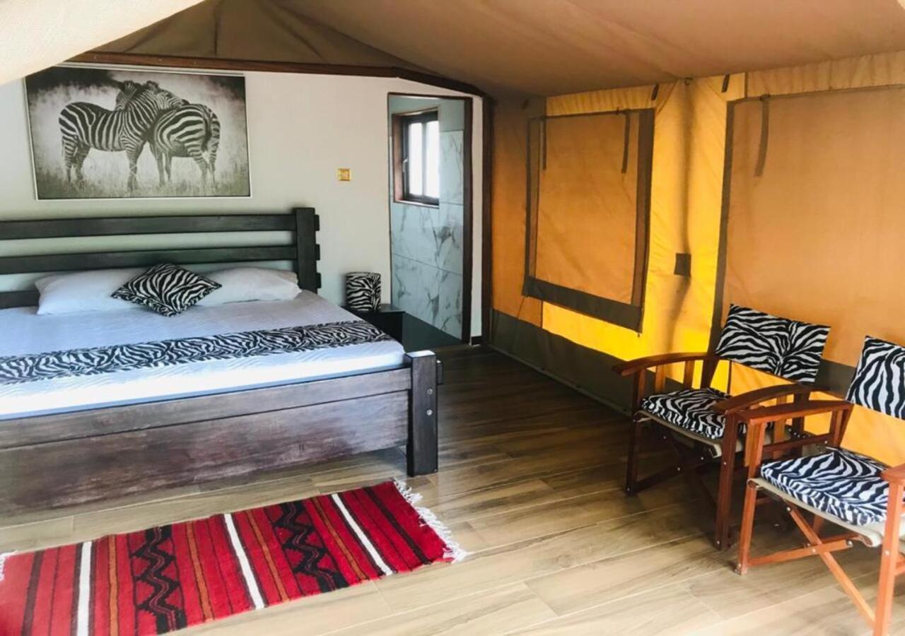 Oldonyo Orok Lodge Kajiado Eksteriør bilde